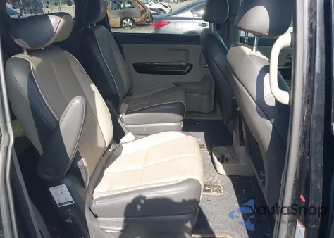 2016 Kia Sedona Ex z USA, uszkodzony, nr VIN KNDMC5C13G6099477